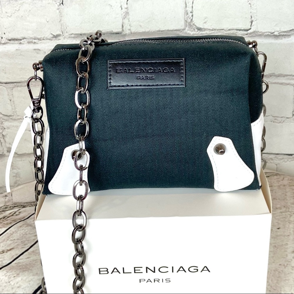 Balenciaga beauty parfum pouch crossbody bag - Picture 3 of 13